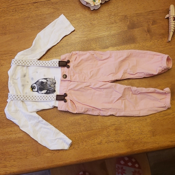 Outfit - Picture 1 of 4